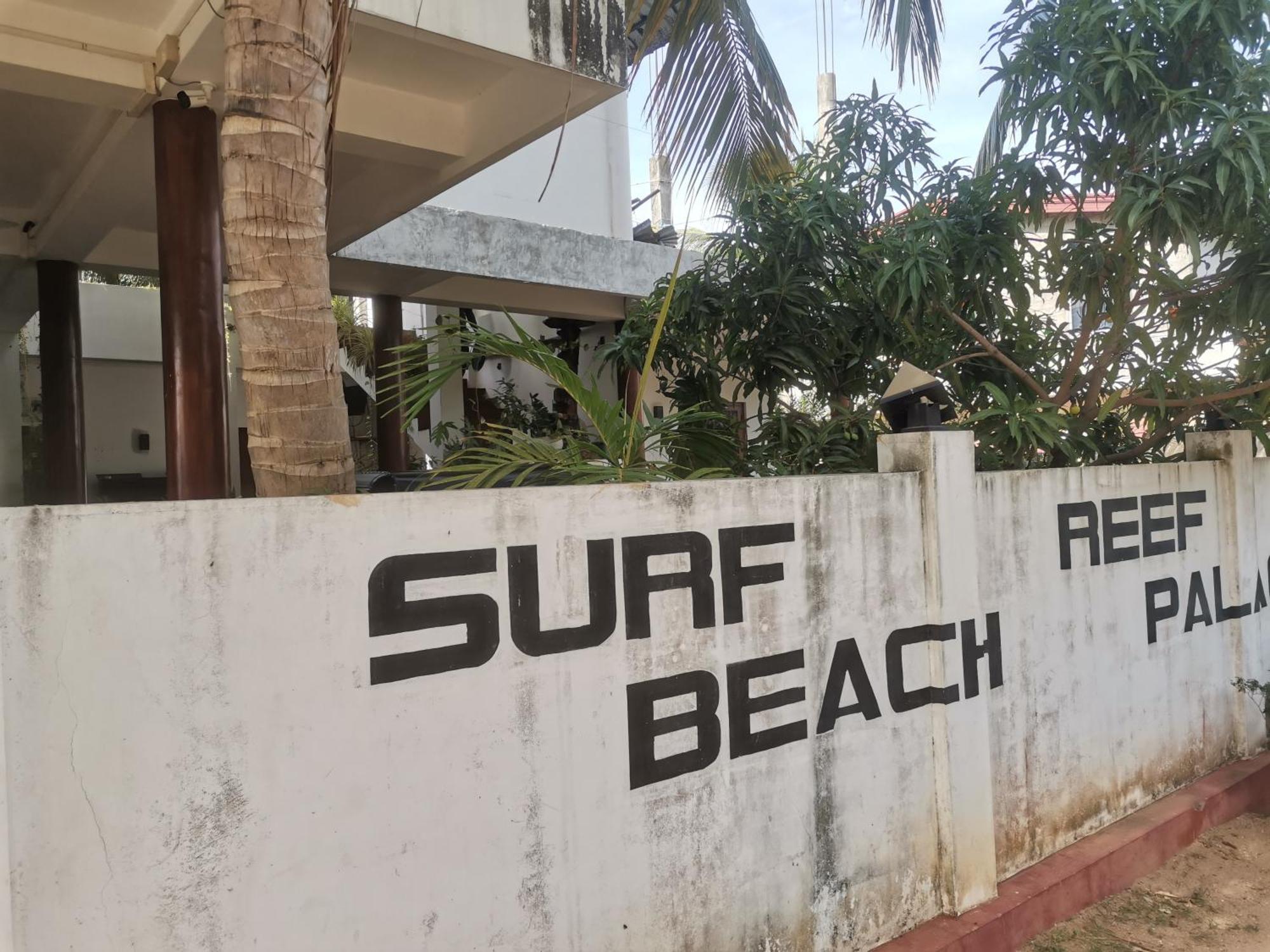 Surf Reef Beach Trincomalee Exterior foto