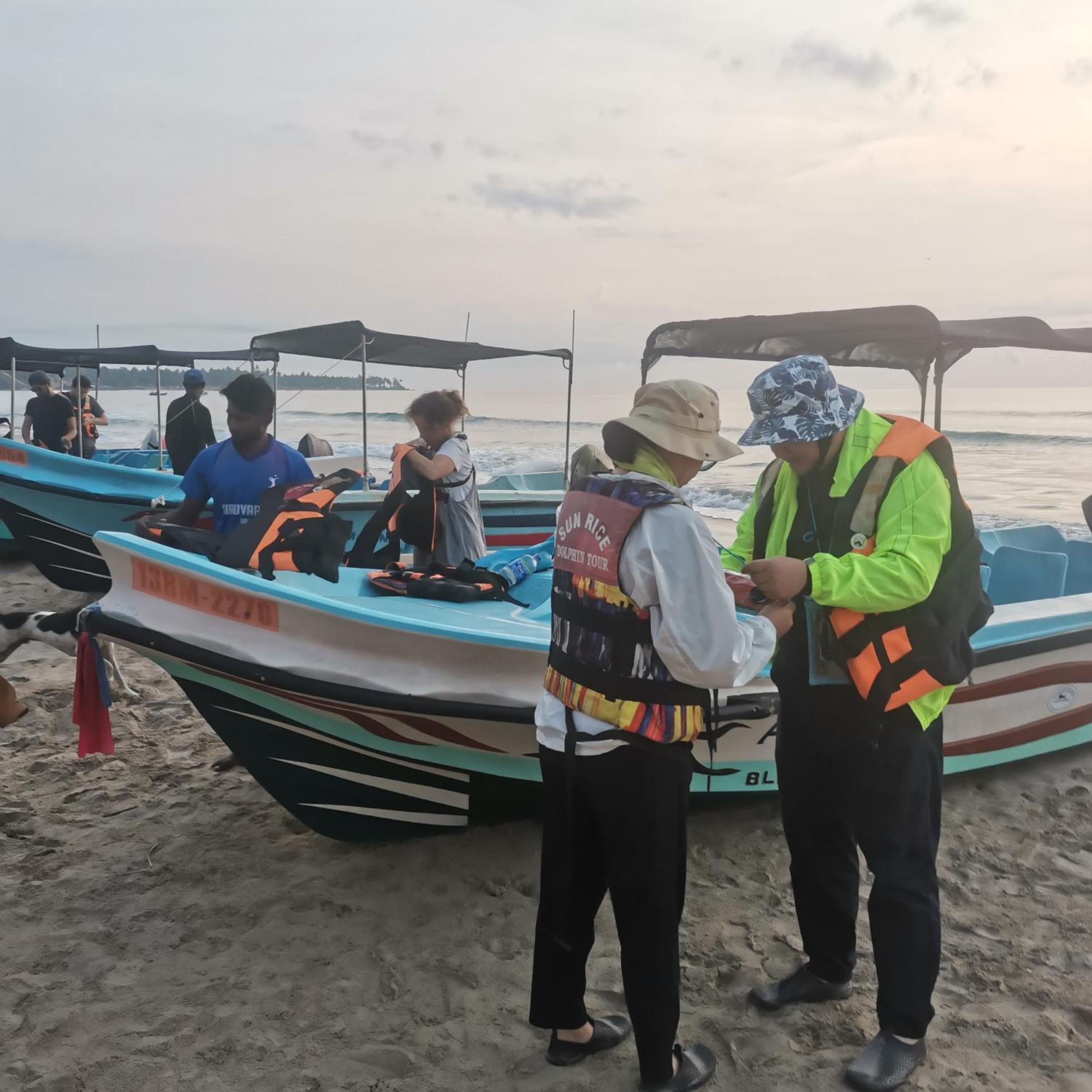 Surf Reef Beach Trincomalee Exterior foto