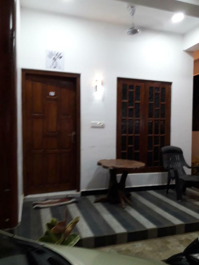 Surf Reef Beach Trincomalee Exterior foto